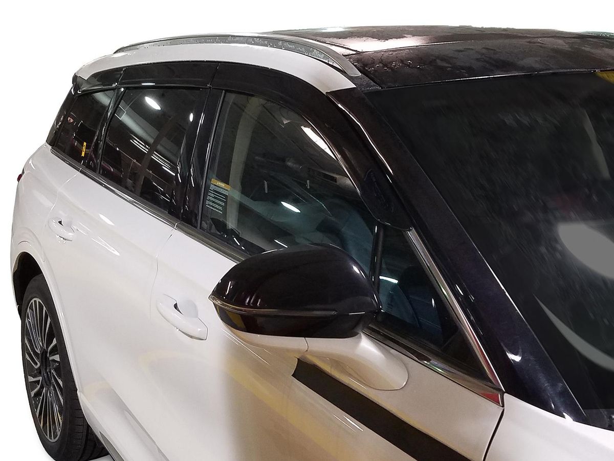 Side Window Deflectors - Low Profile, Smoke by Husky Liners®